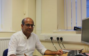 Surgeon Mr Mohammed Absar