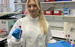 Natalia Wierzbowska in the laboratory