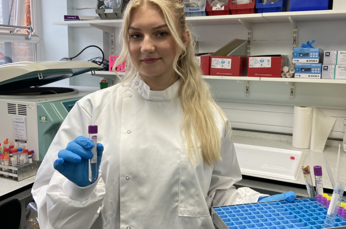 Natalia Wierzbowska in the laboratory